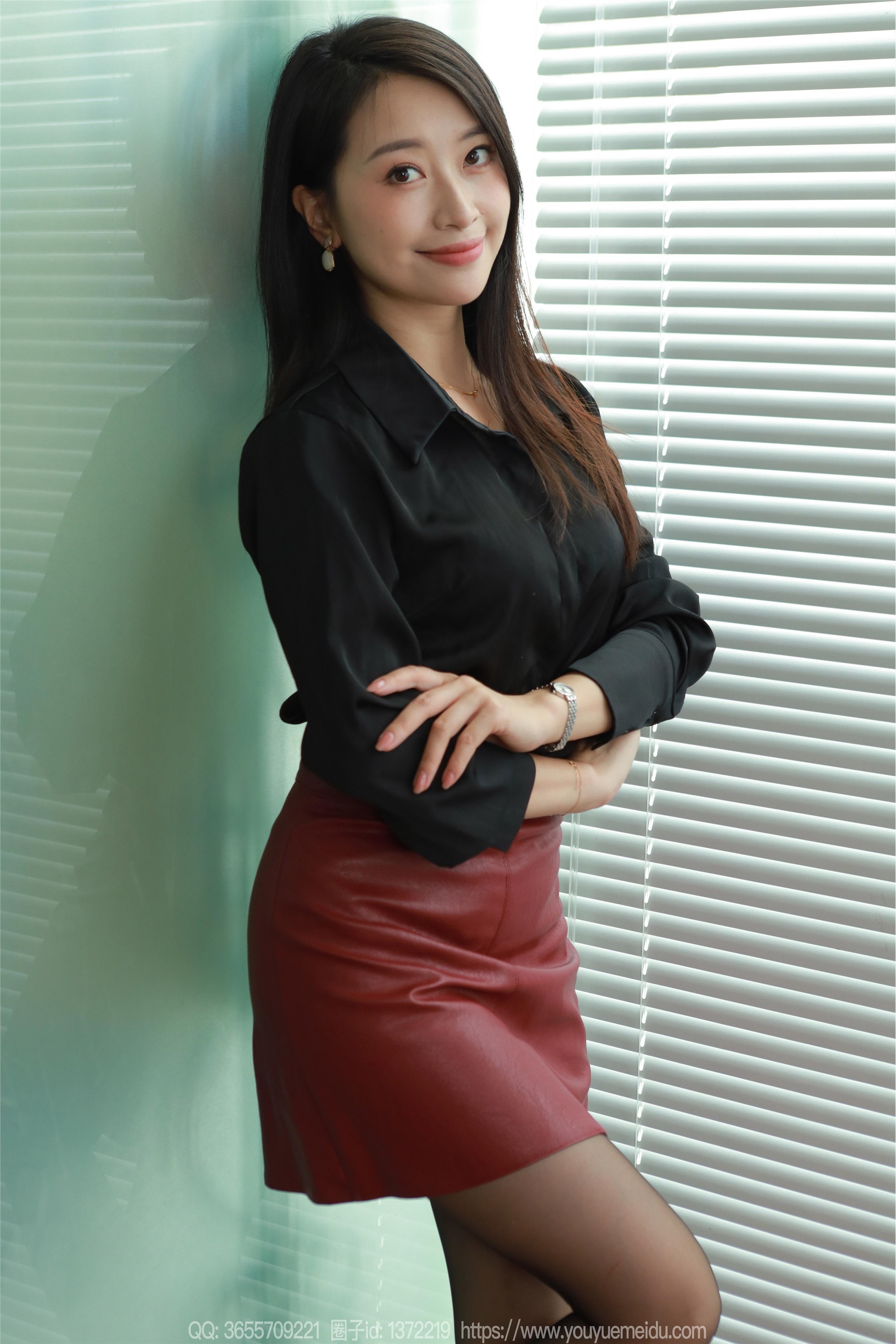 IESS异思趣向  2024.10.28 丝享家 1883 小婕《红棕丽人》